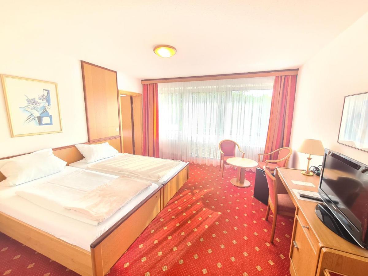 Thermenhotel Tannenhof - Ihr Wohlfuehl-Hotel Bad Füssing Eksteriør billede