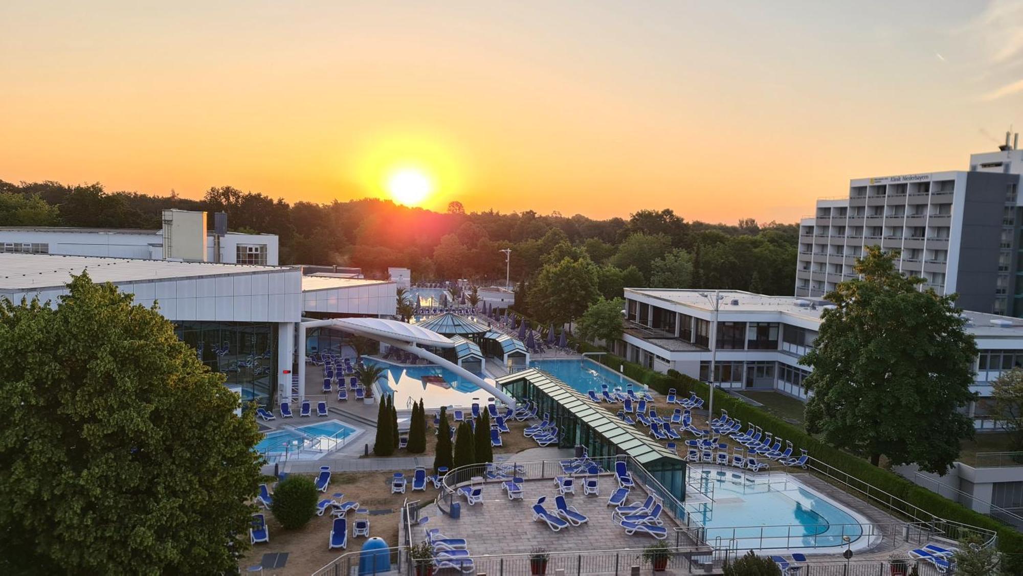 Thermenhotel Tannenhof - Ihr Wohlfuehl-Hotel Bad Füssing Eksteriør billede